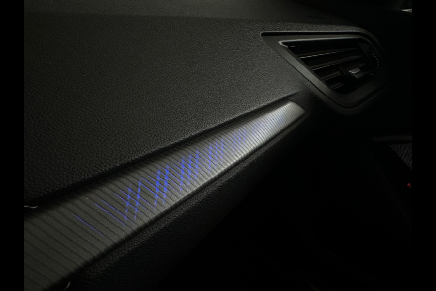 BMW 1-serie M135i xDrive High Executive Pano|Leer|HuD|HK|BTW