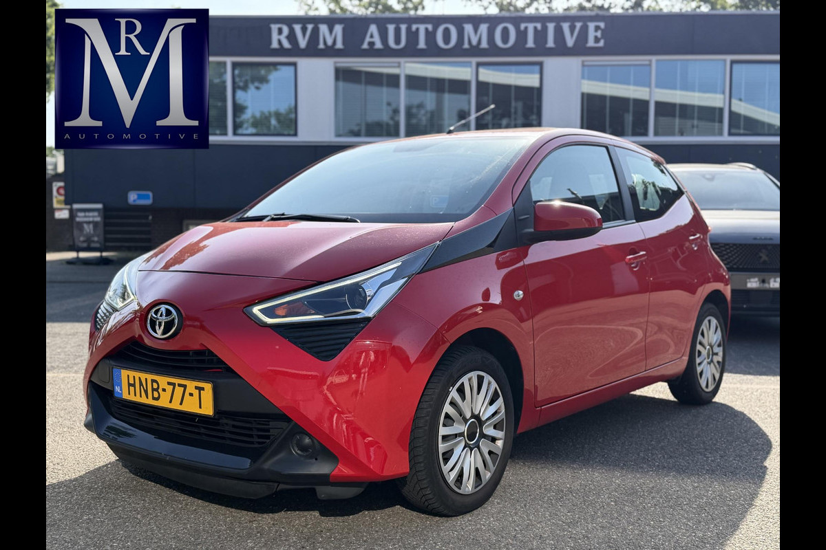 Toyota Aygo 1.0 VVT-i x-play AUTOMAAT | APPLE CARPLAY / ANDROID AUTO | CAMERA | AIRCO | ONDERHOUD UITGEVOERD | DIRECT LEVERBAAR |