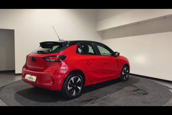 Opel Corsa Electric Yes 50 kWh | Carplay | Warmtepomp | 11 kW 3-fase | LMV 16'' | Bi-Color Dak | Soh (batterijcheck) Waarde 99,3 %