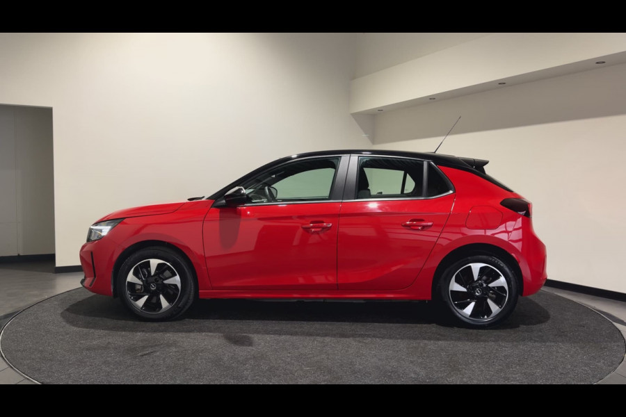 Opel Corsa Electric Yes 50 kWh | Carplay | Warmtepomp | 11 kW 3-fase | LMV 16'' | Bi-Color Dak | Soh (batterijcheck) Waarde 99,3 %