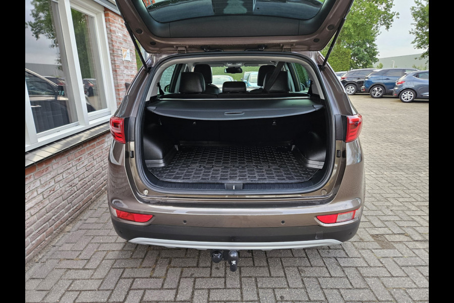 Kia Sportage 1.6 GDI Style Edition Trekhaak! Leer! Camera! NAP! Mooie/Nette Auto! Navigatie!