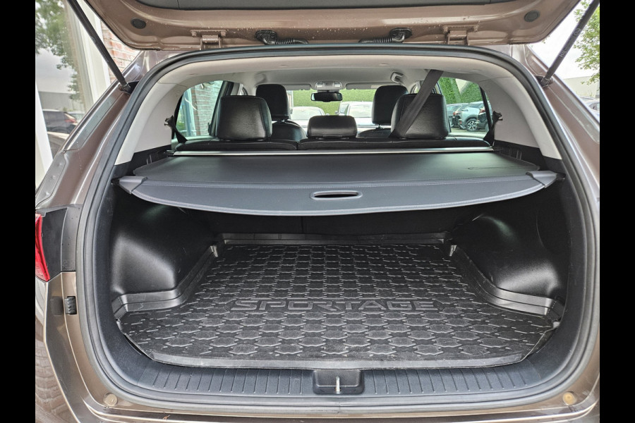 Kia Sportage 1.6 GDI Style Edition Trekhaak! Leer! Camera! NAP! Mooie/Nette Auto! Navigatie!