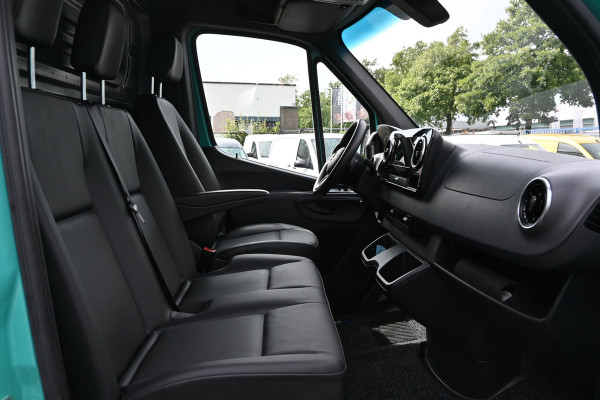 Mercedes-Benz Sprinter 319 CDI 4x4 L3H2 AWD LED, 10.25 MBUX met camera, 2800 kg Trekhaak, Etc.