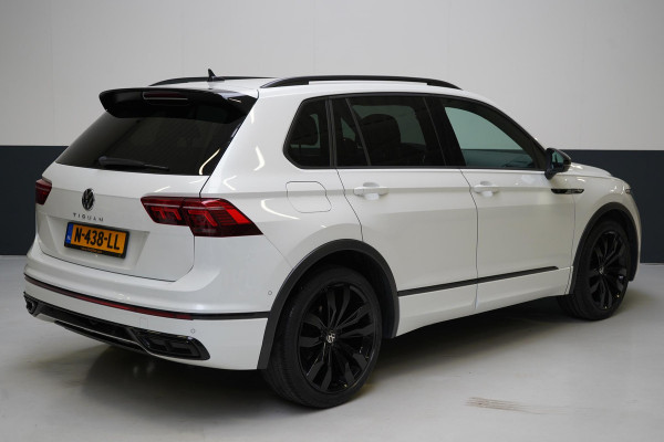 Volkswagen Tiguan 1.5 TSI 150pk R-Line | Carplay | Sfeerverlichting | Blind-Spot | Zwart optiek | Adaptive cruise