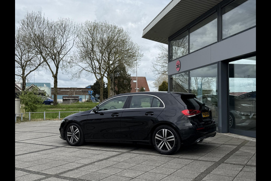 Mercedes-Benz A-Klasse 180d Advantage Edition | Sfeer Verlichting | Camera | Navi | Les-Auto