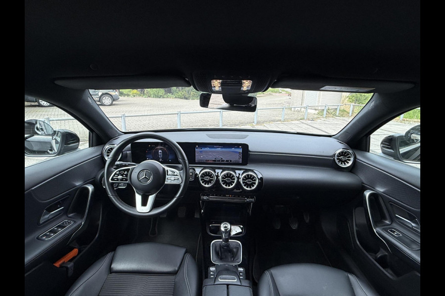 Mercedes-Benz A-Klasse 180d Advantage Edition | Sfeer Verlichting | Camera | Navi | Les-Auto