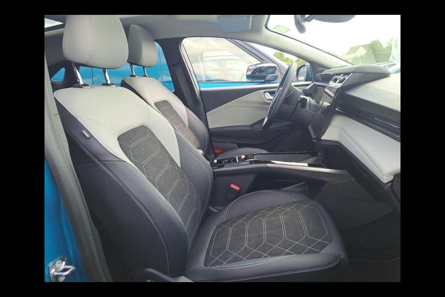 Ford Puma Gen-E Premium 44 kWh 168pk | Winterpack | Driver Assistance Pack | Panorama dak | 19 inch Licht metalen Velgen