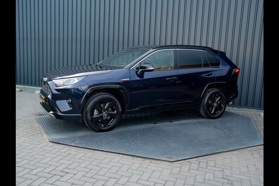 Toyota RAV4 2.5 Hybrid AWD Bi-Tone | Trekhaak afnb. | Elk. A-klep | Stuur & Stoel verw. | Prijs Rijklaar!!