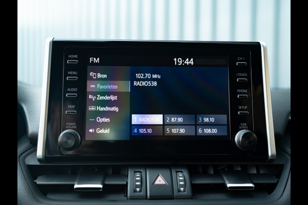 Toyota RAV4 2.5 Hybrid AWD Bi-Tone | Trekhaak afnb. | Elk. A-klep | Stuur & Stoel verw. | Prijs Rijklaar!!