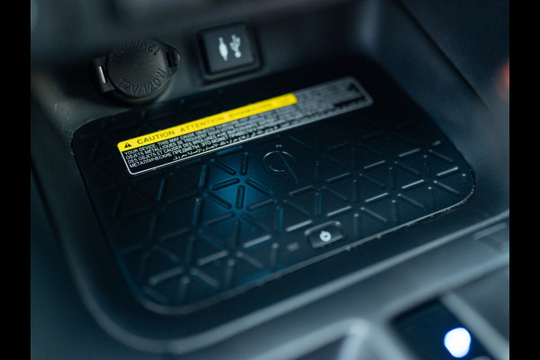 Toyota RAV4 2.5 Hybrid AWD Bi-Tone | Trekhaak afnb. | Elk. A-klep | Stuur & Stoel verw. | Prijs Rijklaar!!