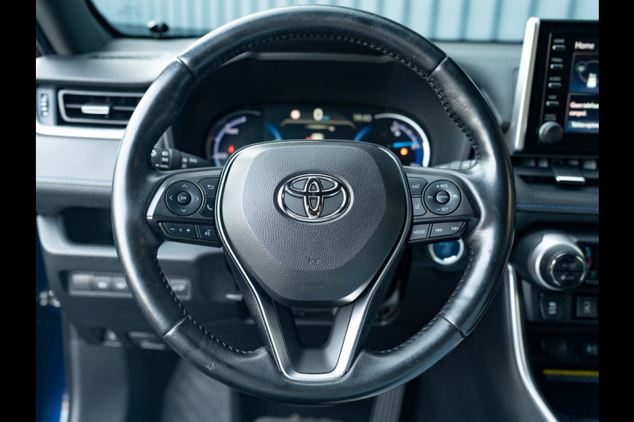Toyota RAV4 2.5 Hybrid AWD Bi-Tone | Trekhaak afnb. | Elk. A-klep | Stuur & Stoel verw. | Prijs Rijklaar!!