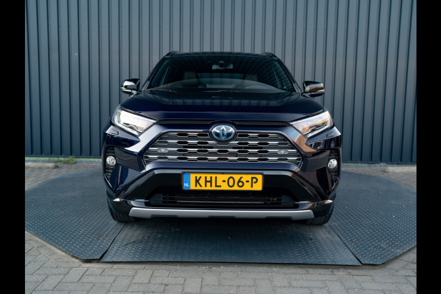 Toyota RAV4 2.5 Hybrid AWD Bi-Tone | Trekhaak afnb. | Elk. A-klep | Stuur & Stoel verw. | Prijs Rijklaar!!