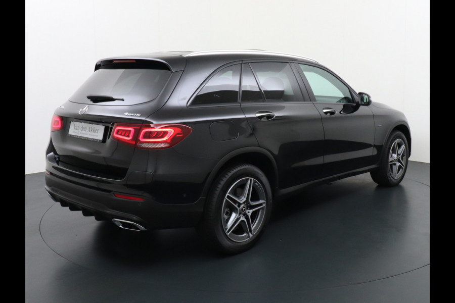 Mercedes-Benz GLC 300e AMG 4Matic // SoH 97,7% // Burmester // Panoramadak // Dig. Dashboard // MultiBeam LED // 360 Camera // Keyless // Carbon /