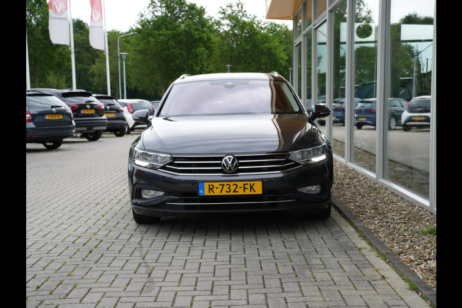 Volkswagen Passat Variant 1.5 TSI Business Cruise control adaptief | dodehoekdetectie | Verwarmde voorruit |