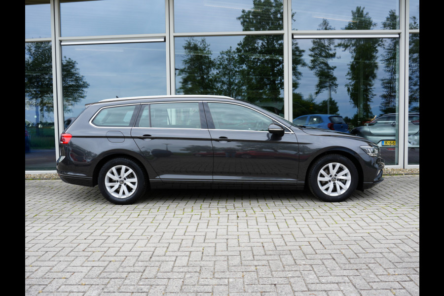 Volkswagen Passat Variant 1.5 TSI Business Cruise control adaptief | dodehoekdetectie | Verwarmde voorruit |