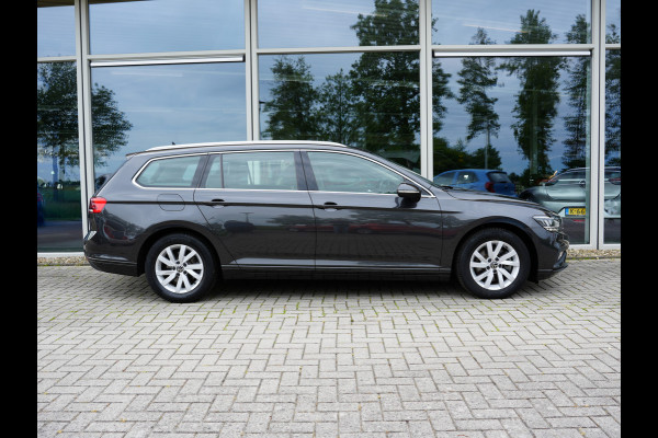 Volkswagen Passat Variant 1.5 TSI Business Cruise control adaptief | dodehoekdetectie | Verwarmde voorruit |