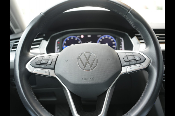 Volkswagen Passat Variant 1.5 TSI Business Cruise control adaptief | dodehoekdetectie | Verwarmde voorruit |