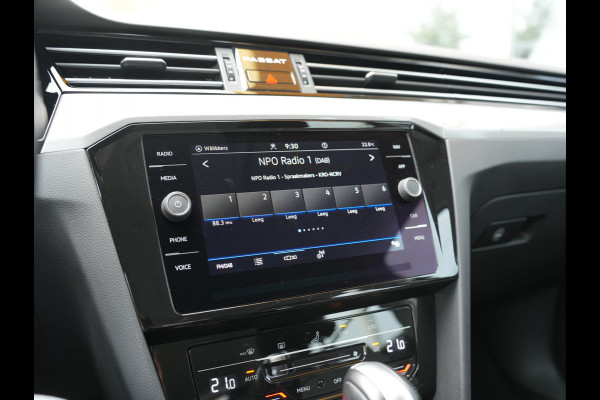 Volkswagen Passat Variant 1.5 TSI Business Cruise control adaptief | dodehoekdetectie | Verwarmde voorruit |