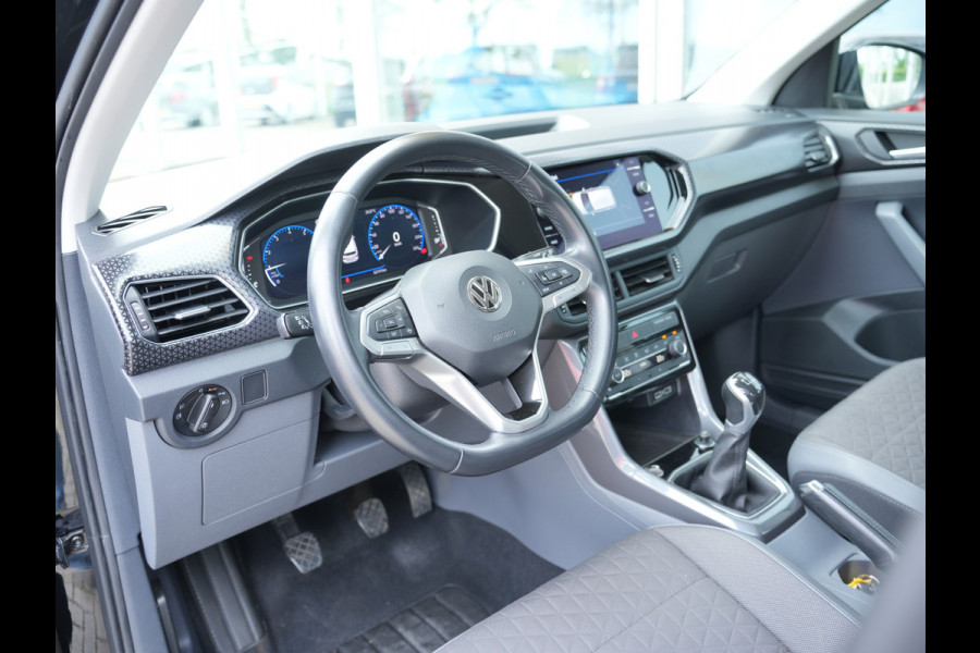 Volkswagen T-Cross 1.0 TSI Style Achteruitrijcamera | Cruise control adaptief | Stoelverwarming
