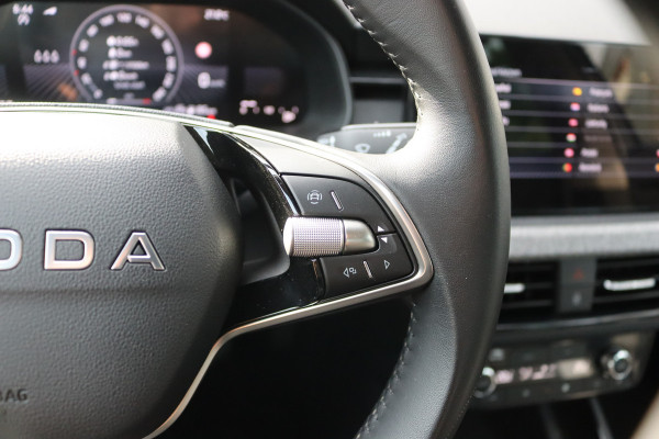 Škoda Kamiq 1.0 TSI 116PK Business Edition Facelift/Carplay-android/Camera/Keyfree/Parkeerhulp