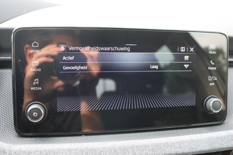 Škoda Kamiq 1.0 TSI 116PK Business Edition Facelift/Carplay-android/Camera/Keyfree/Parkeerhulp
