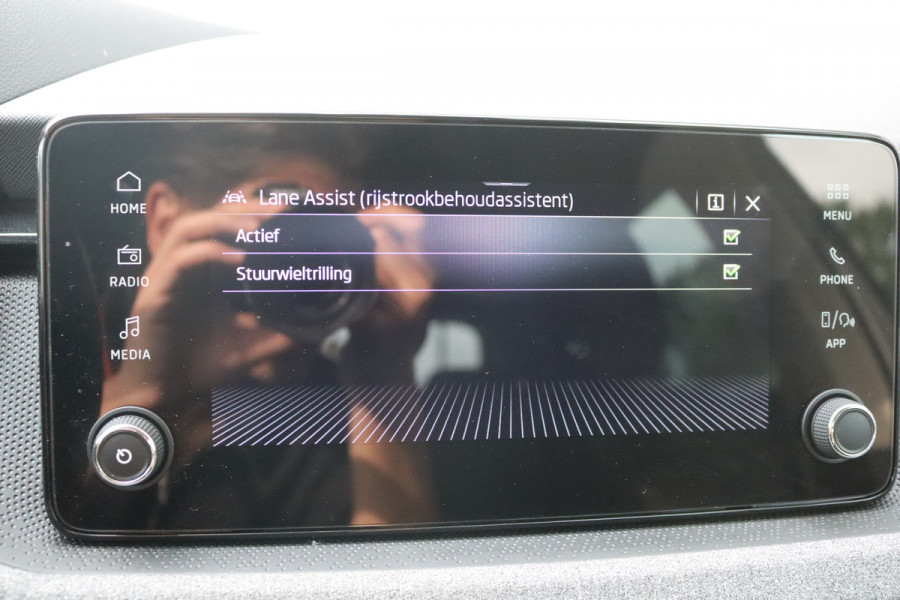 Škoda Kamiq 1.0 TSI 116PK Business Edition Facelift/Carplay-android/Camera/Keyfree/Parkeerhulp
