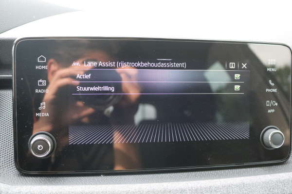 Škoda Kamiq 1.0 TSI 116PK Business Edition Facelift/Carplay-android/Camera/Keyfree/Parkeerhulp