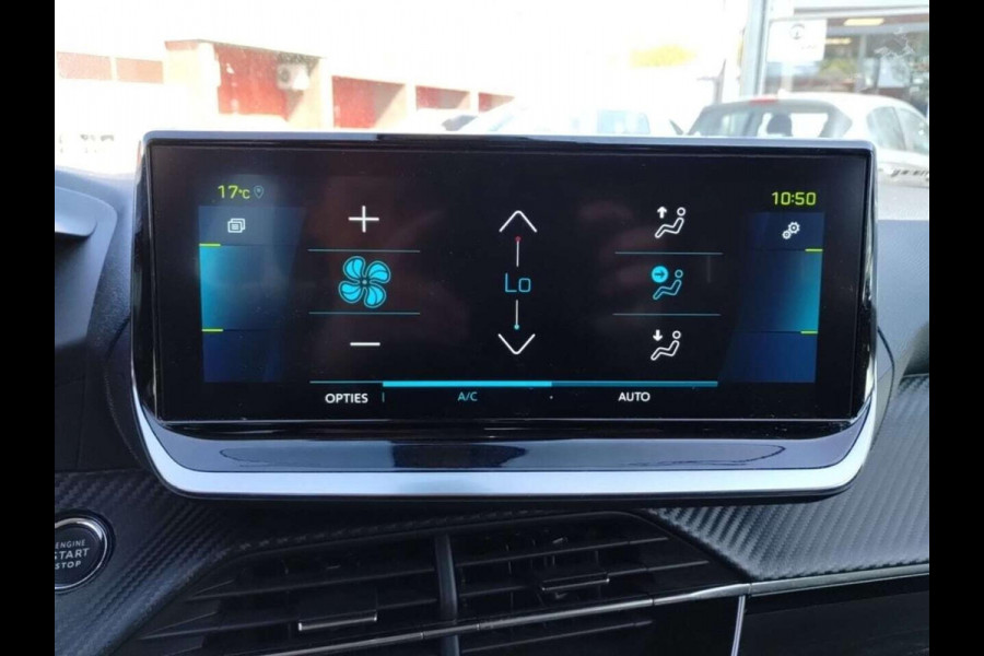 Peugeot e-2008 EV Allure Pack 50 kWh | 27.500 | Navigatie | Achteruitrij Camera |