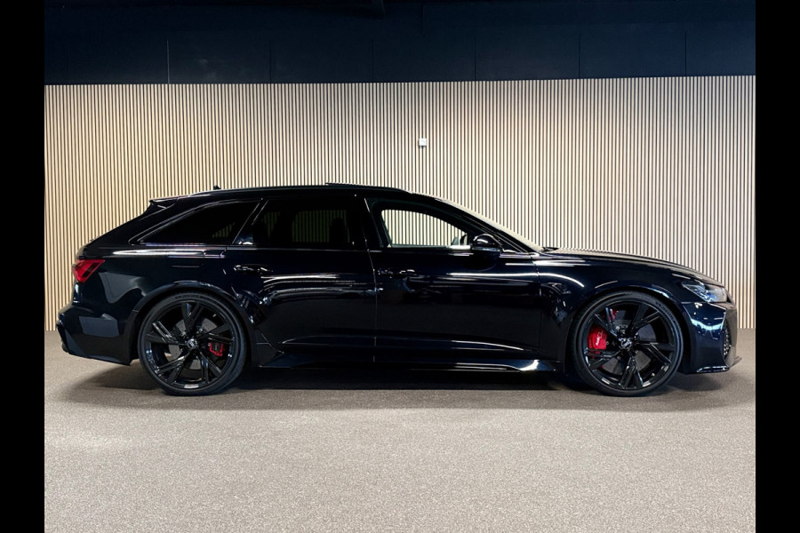 Audi RS6 4.0 TFSI Quattro 600 PK-DYNAMIC PLUS-KERAMISCH-AKRAPOVIC-PANORAMA-HEAD UP-ZEER COMPLEET-NPR. € 242.000,-