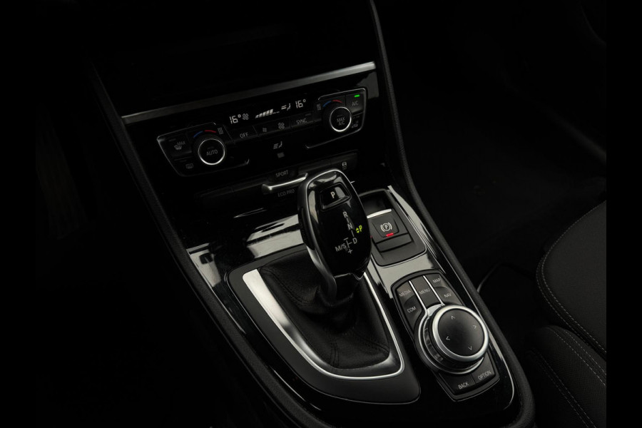 BMW 2 Serie Active Tourer 218i Corporate Lease Executive NAVI | PDC | LED | SPORTVELGEN | ELEK PAKKET
