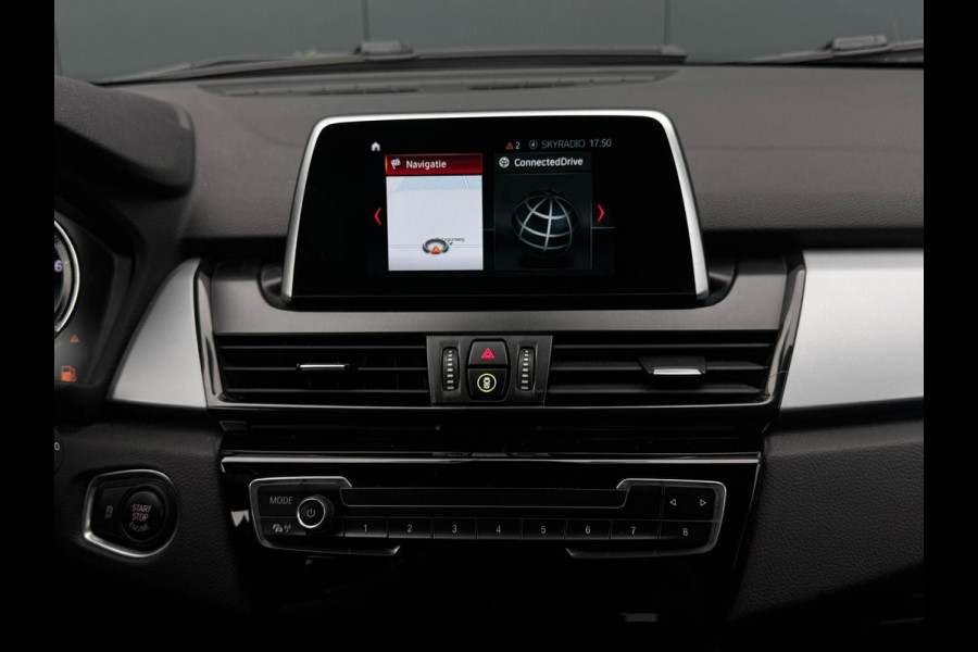 BMW 2 Serie Active Tourer 218i Corporate Lease Executive NAVI | PDC | LED | SPORTVELGEN | ELEK PAKKET