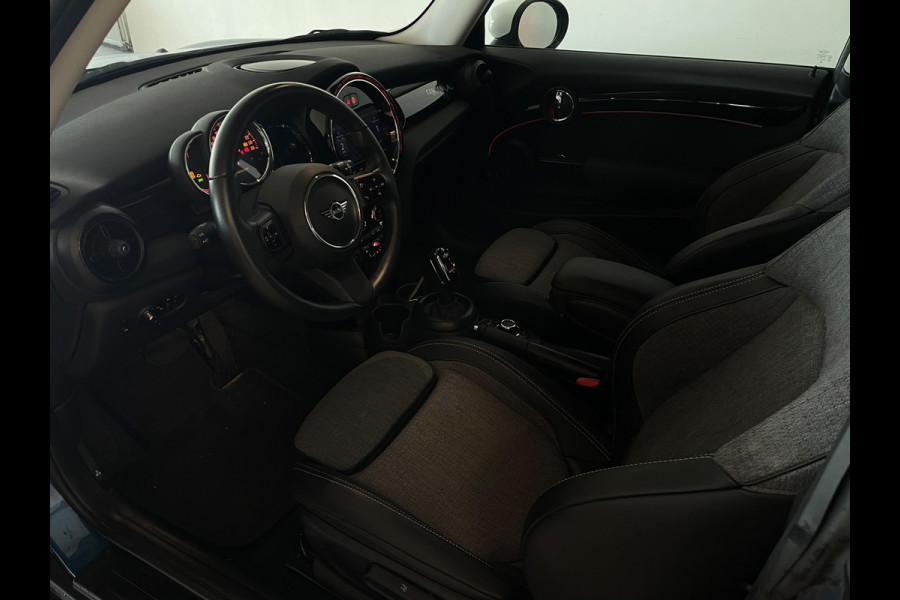 MINI Mini 1.5 Cooper Camden Edition AUTOMAAT AIRCO NAVI CRUISE BLUETOOTH NIEUWSTAAT