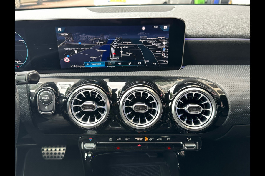 Mercedes-Benz A-Klasse Amg 180 Aut Navi Sfeerverlichting 19''