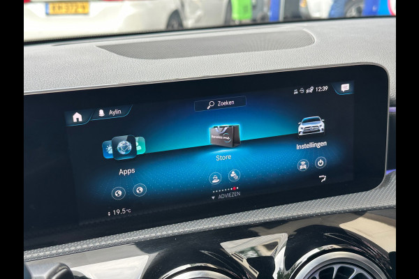 Mercedes-Benz A-Klasse Amg 180 Aut Navi Sfeerverlichting 19''