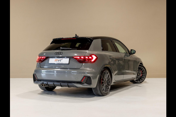 Audi A1 Sportback 40 TFSI 3x S Line edition one / 207pk / Enkei velgen / B&O / Stoelverwarming / Sfeerverlichting /