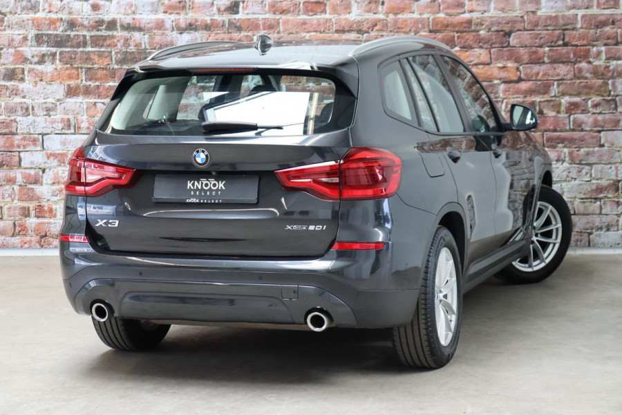 BMW X3 xDrive20i High Executive Automaat / Navigatiesysteem Professional / Adaptieve Cruise Control / Head-Up Display / Stoelverwarming / Leder / Achteruitrijcamera / Dodehoek Detectie / LED / Climate Control /