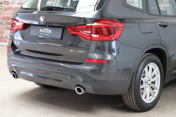 BMW X3 xDrive20i High Executive Automaat / Navigatiesysteem Professional / Adaptieve Cruise Control / Head-Up Display / Stoelverwarming / Leder / Achteruitrijcamera / Dodehoek Detectie / LED / Climate Control /
