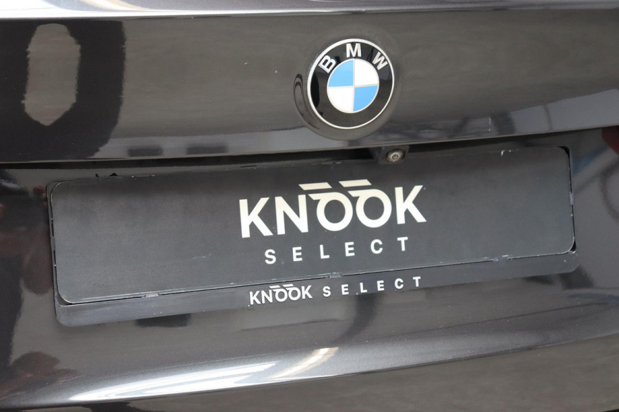 BMW X3 xDrive20i High Executive Automaat / Navigatiesysteem Professional / Adaptieve Cruise Control / Head-Up Display / Stoelverwarming / Leder / Achteruitrijcamera / Dodehoek Detectie / LED / Climate Control /