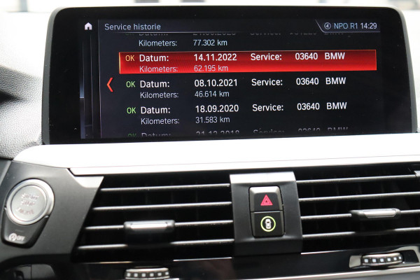 BMW X3 xDrive20i High Executive Automaat / Navigatiesysteem Professional / Adaptieve Cruise Control / Head-Up Display / Stoelverwarming / Leder / Achteruitrijcamera / Dodehoek Detectie / LED / Climate Control /