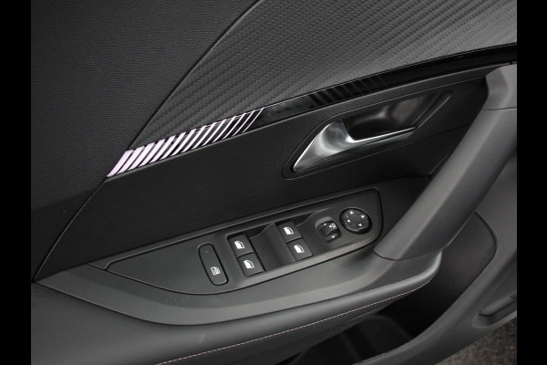 Peugeot 2008 1.2 Hybrid 136 pk Automaat Allure Navigatie Apple Carplay/Android Auto Climate Control Dab Led Parkeer sensoren Cruise Control Stoelverwarming