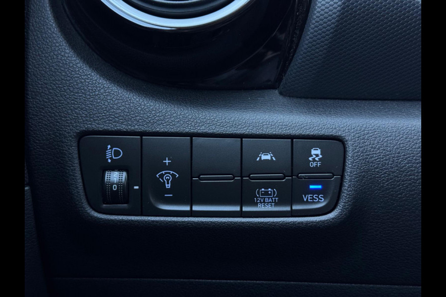 Hyundai Kona 1.6 GDI HEV Comfort HYBRID TREKHAAK | NAVI | CARPLAY | SPORTVELGEN | CR CONTROL