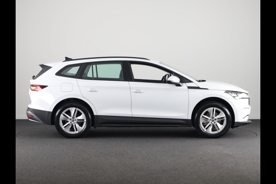 Škoda Enyaq Selection180pk Navigatie via App | Parkeercamera | Parkeersensoren voor en achter | Cruise controle
