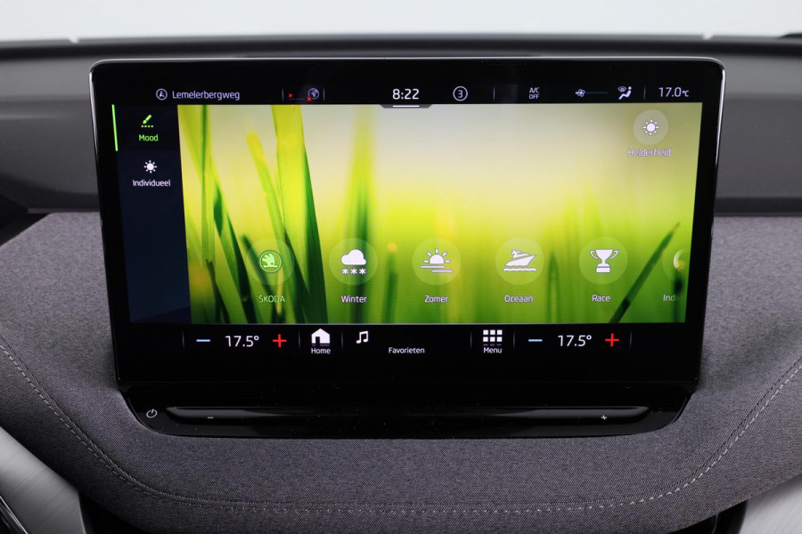 Škoda Enyaq Selection180pk Navigatie via App | Parkeercamera | Parkeersensoren voor en achter | Cruise controle