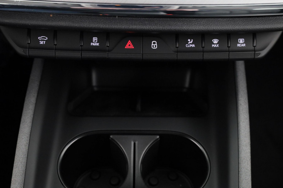 Škoda Enyaq Selection180pk Navigatie via App | Parkeercamera | Parkeersensoren voor en achter | Cruise controle