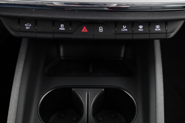 Škoda Enyaq Selection180pk Navigatie via App | Parkeercamera | Parkeersensoren voor en achter | Cruise controle