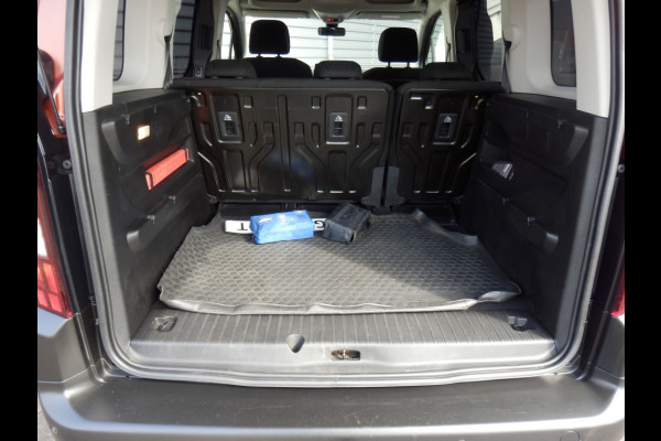 Peugeot Rifter 130PK Automaat | Dealer onderhouden | Trekhaak |