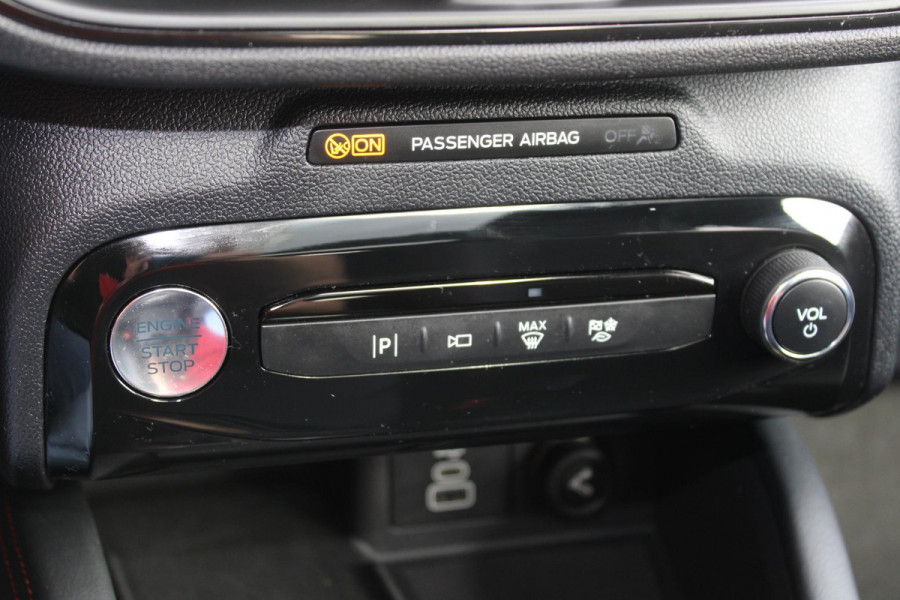Ford Kuga 2.5 PHEV ST-Line X 243pk | Driver Assistance Pack | Winterpack | Panoramadak | Technology Pack | All weather Banden