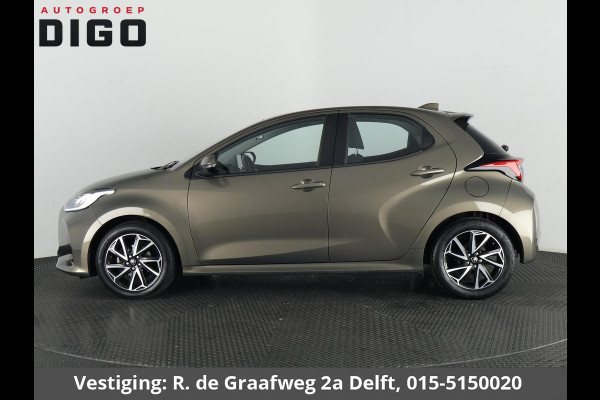 Toyota Yaris 1.5 VVT-i First Edition | Navigatie | Camera | Lichtmetalen velgen |