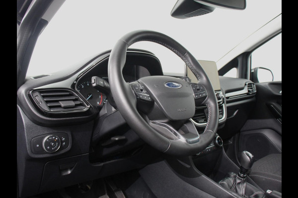 Ford Fiesta 1.0 125pk Titanium Navigatie Climate control Led Parkeer sensoren Lichtmetalen velgen Cruise Control Stoelverwarming Bluetooth