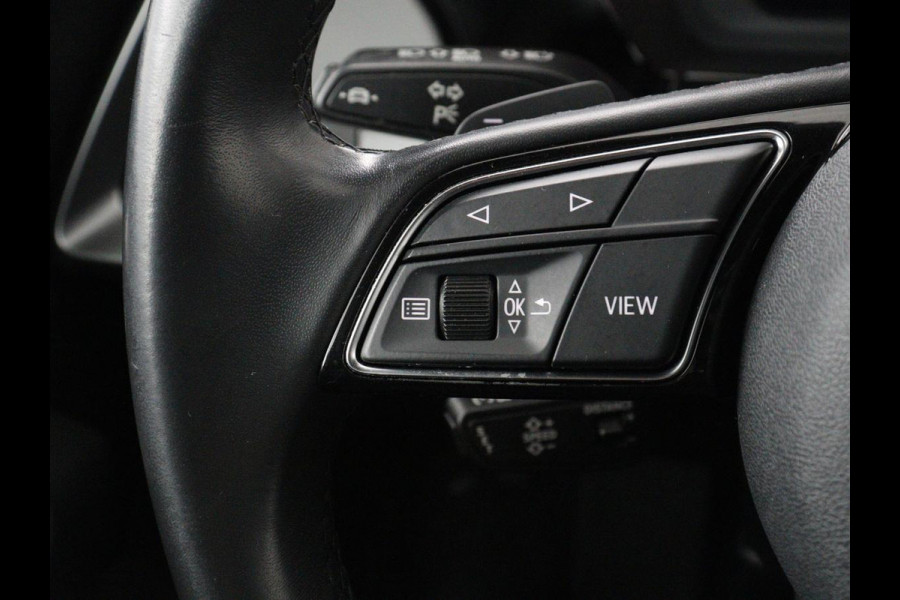 Audi A3 30 TFSI Advanced edition | Stoelverwarming | Adaptive cruise | Carplay | Sportstoelen | Virtual Cockpit | Navigatie | Full LED | Parkeerhulp | Climate control | Bluetooth